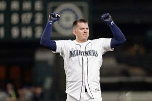 Healy fitting in just fine with Mariners