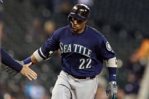 Mariners split doubleheader with Tigers