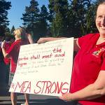Mukilteo teachers pack meeting, demand renegotiated contract