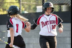 Snohomish softball bound for state after 2 wins Tuesday