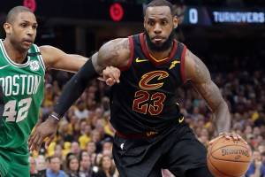 LeBron scores 44, Cavs tie East finals series with Boston