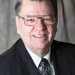 Everett Chorale’s season-ending concert will be Lee Mathews’ last