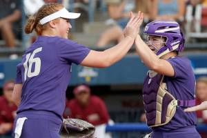 Florida State beats UW 1-0 in softball World Series game 1