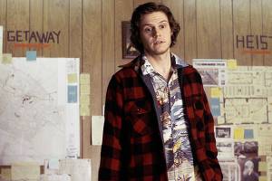 Art heist flick gets darker — and better — as it goes along