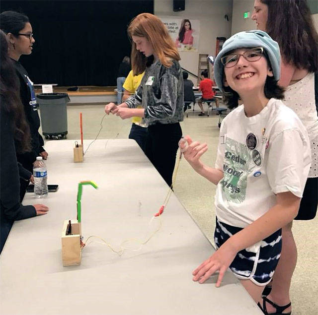 Izzy Wilder works a finger rig. (Contributed photo)