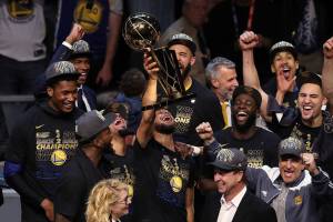 Warriors sweep Cavaliers to win NBA championship