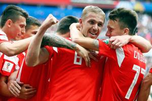 Russia wins the opening game of the 2018 World Cup