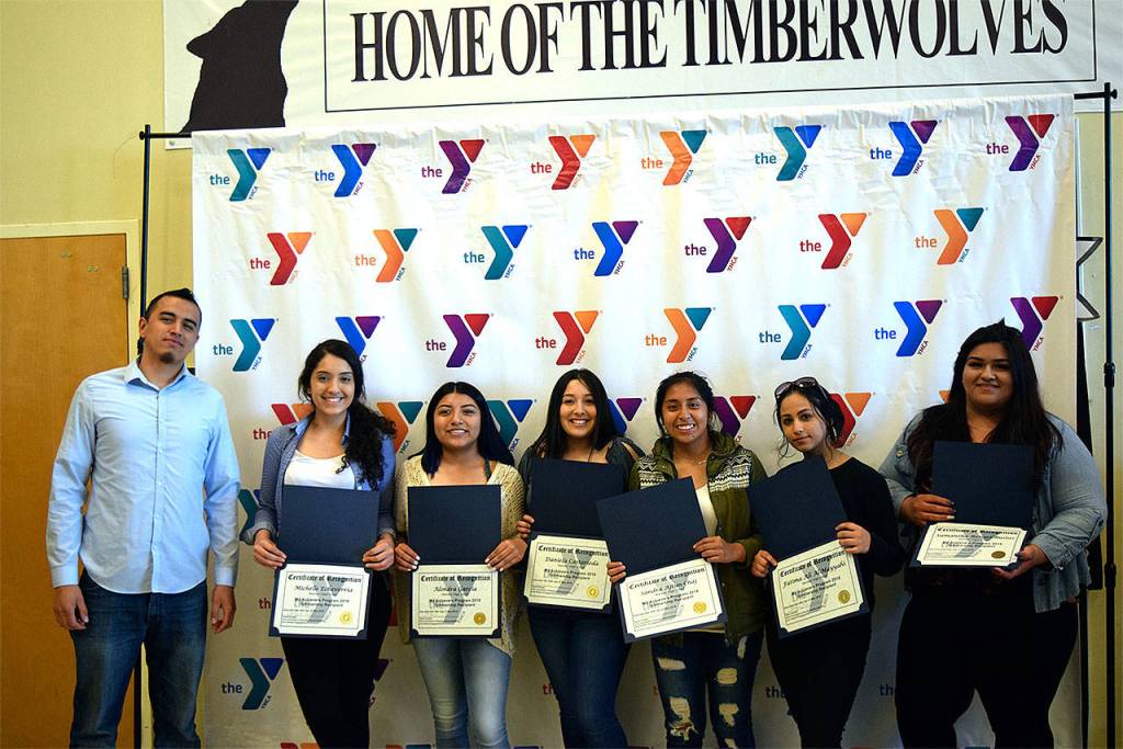 Mariner High Schools Ricardo Heredia with MAP Scholarship winners Michelle Echeverria, Alondra Garcia, Daniela Castarieda, Sandra Ajtun-Chaj, Fatima Ali Al-Mayyahi and Samantha Rangel-Bustos. Not pictured is Kaleah Thao. (Contributed photo)