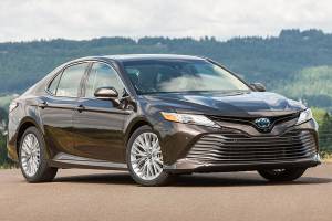 Fuel economy boosted 30 percent in 2018 Toyota Camry Hybrid