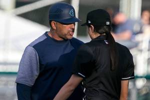 Canadians mash 5 home runs, beat AquaSox 9-0