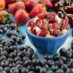 Strawberries pair with reduced balsamic vinegar for a savory-sweet ice cream topping. (Zbigniew Bzdak/Chicago Tribune)