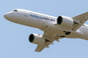 Boeing and Airbus bring swagger and strategy to air show