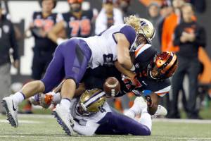 UW welcomes 5-star recruit to linebacking corps