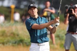 Spieth part of 3-way tie for British lead as Tiger lurks