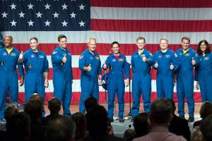Astronauts picked for SpaceX, Boeing capsule test flights