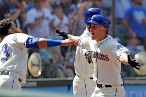 Seager, Cruz help M’s snap 5-game skid