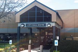 Mill Creek manager seeks $1 million in damages from city
