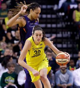 Stewart, Loyd lift Storm to 91-87 win over Phoenix