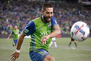 Clint Dempsey announces his retirement from pro soccer