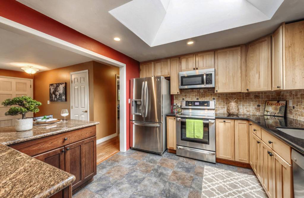 Cool Rambler, Big Lot, Mukilteo Schools