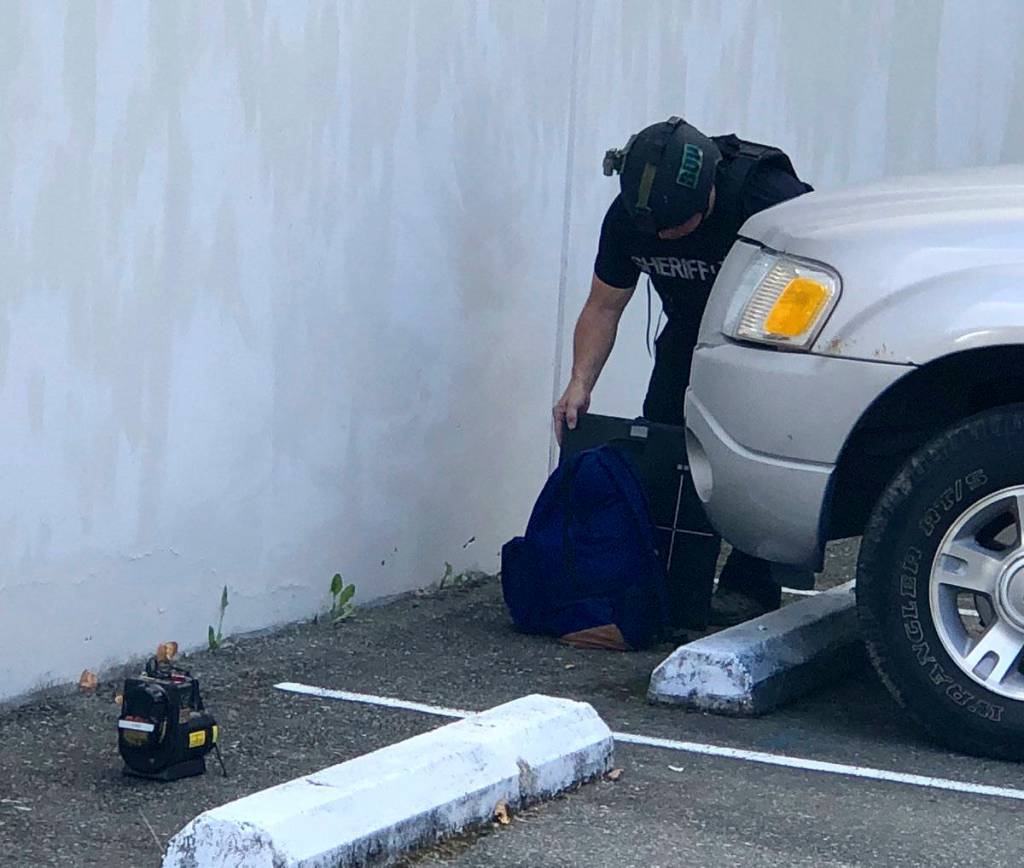 A member of King County Sheriffs Offices bomb disposal unit X-rays a suspicious package. (Bothell Police Department)