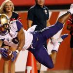 UW defense shuts down Utah in hard-fought victory