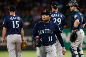 Mariners drenched in Texas