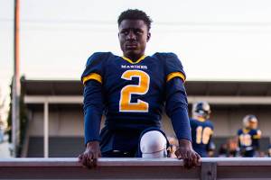 Week 5 prep football notebook: Thrilling finishes, stars