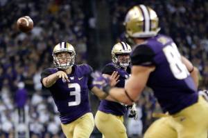 Efficient offense, dominant defense lead UW to win over BYU