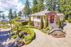 Stunning Sound Views & A Taste of Tuscany