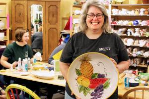 Freeland owner selling popular shop, Whidbey Art Escape