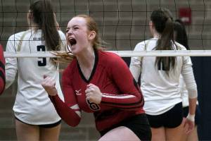 Snohomish tops Arlington in five-set thriller (video)