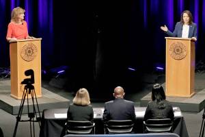 US Sen. Maria Cantwell, Susan Hutchison hold first debate