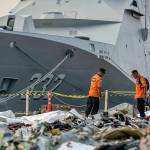 Lion Air crash search finds debris, belongings on seafloor