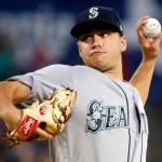 Report: M’s, Gonzales agree to 2-year, $1.9 million deal