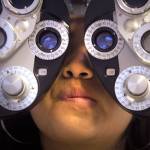 Consumers are increasingly buying glasses online, but eye doctors warn that online glasses arent for everyone and say consumers should be wary. (Mark Boster / Los Angeles Times)