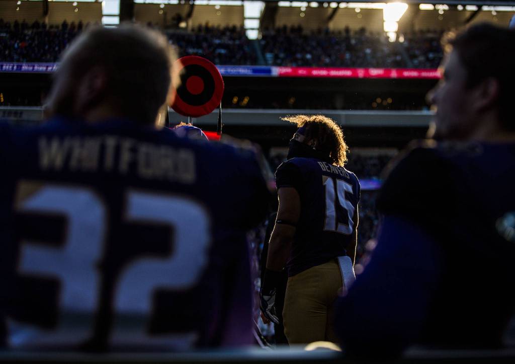 Washingtons DJ Beavers looks up at the score during the game against Oregon State on Saturday, Nov. 17, 2018 in Seattle, Wa. (Olivia Vanni / The Herald)