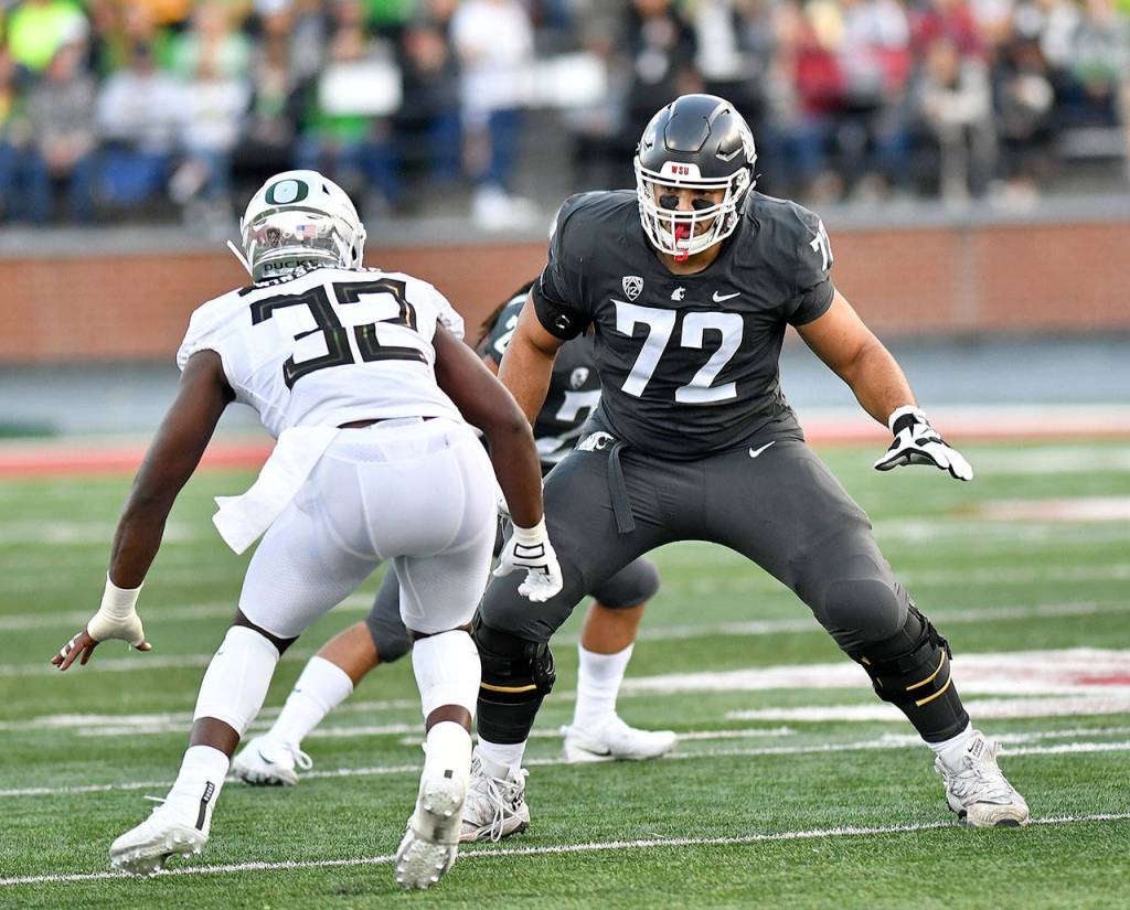 Washington States Abraham Lucas blocks during the Cougars 34-20 win over Oregon on Oct. 20 in Pullman. (WSU photo)