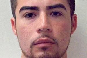 Everett shooting trial on hold while police look for witness