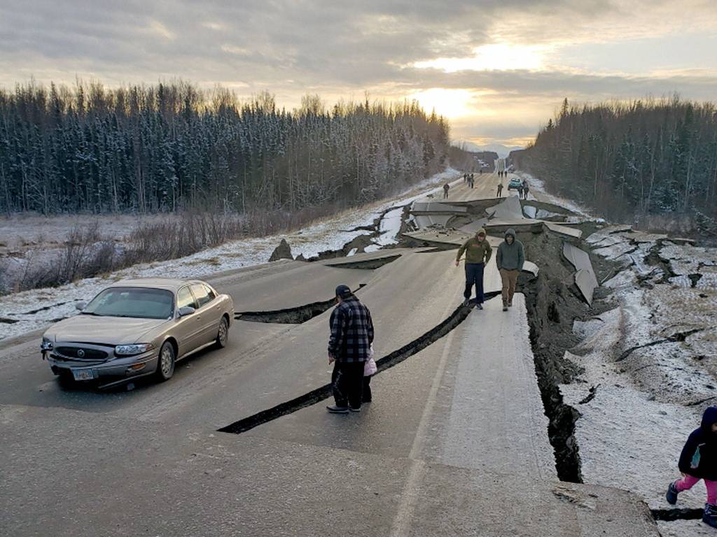 Hundreds of aftershocks shake Alaskans following big quake