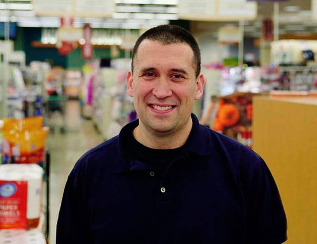 Joseph Klingman, an Everett police detective, gave first aid to a toddler seriously hurt in a fall from a grocery cart. (Contributed photo)