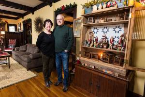 Parlor tour offers an insider’s look at Christmases past