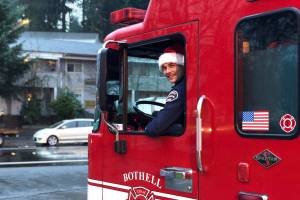 Firefighters bring Santa to Bothell for food, toy drive