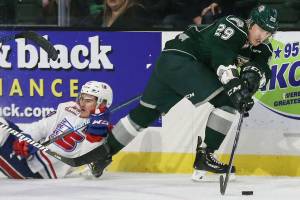 Kindopp’s two goals elevate Silvertips to ninth straight win