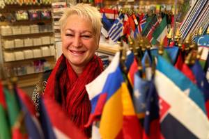 Ya savvy? Edmonds business owner offers free travel seminars