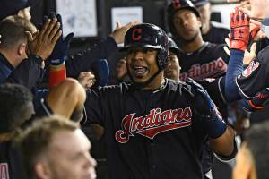 Mariners acquire Edwin Encarnacion from the Indians