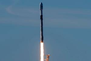 Trump signs order to create US Space Command