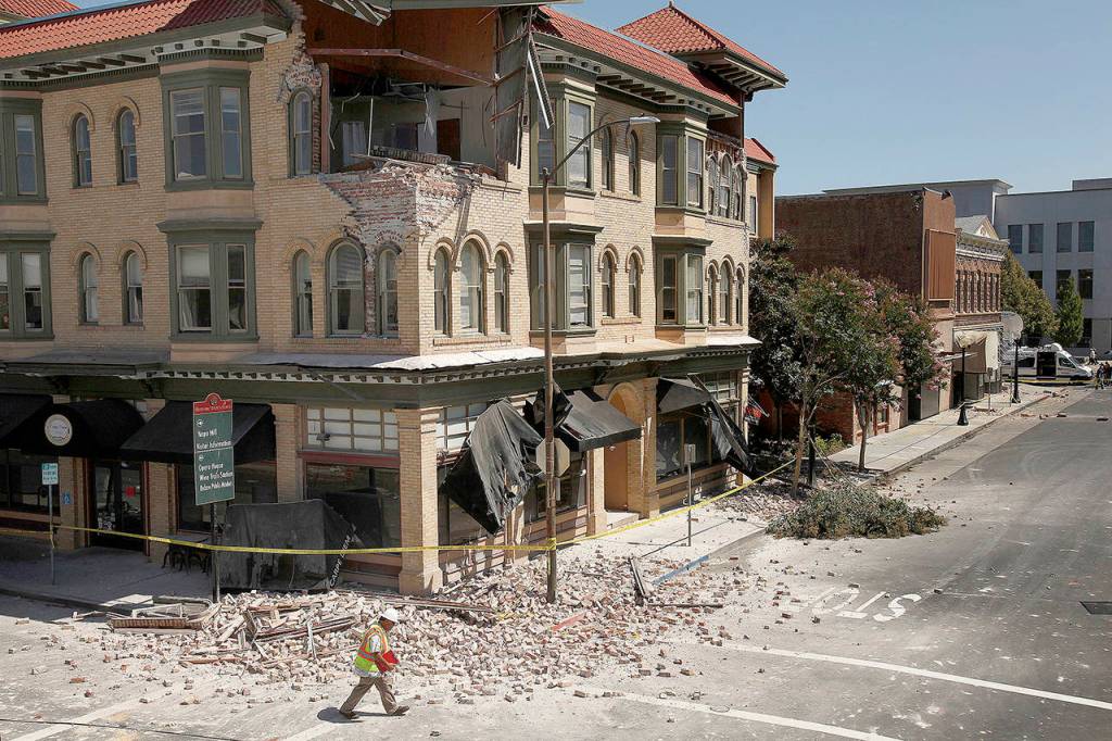 Damage in downtown Napa after a magnitude 6 earthquake struck the area in August 2014. (Rick Loomis/Los Angeles Times/TNS)