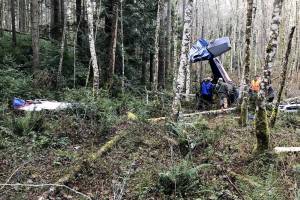 Everett man dead, woman critical after Whidbey Airpark crash