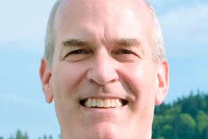 Rep. Larsen supports bill that would unfreeze Growler process